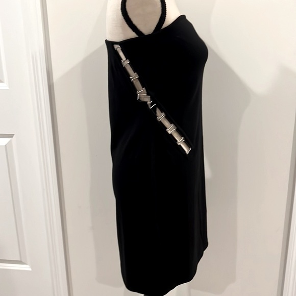 Express Strapless Dress - Picture 4 of 8